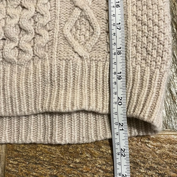 J. Crew Classic Cable Knit Wool Blend Tan Taupe Sweater Women’s Size XXS - Picture 4 of 10
